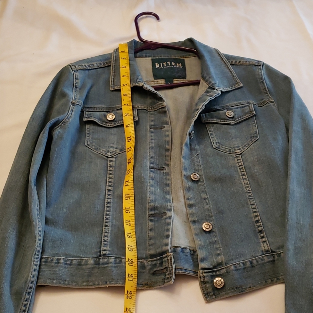Jean jacket - Picture 2 of 6